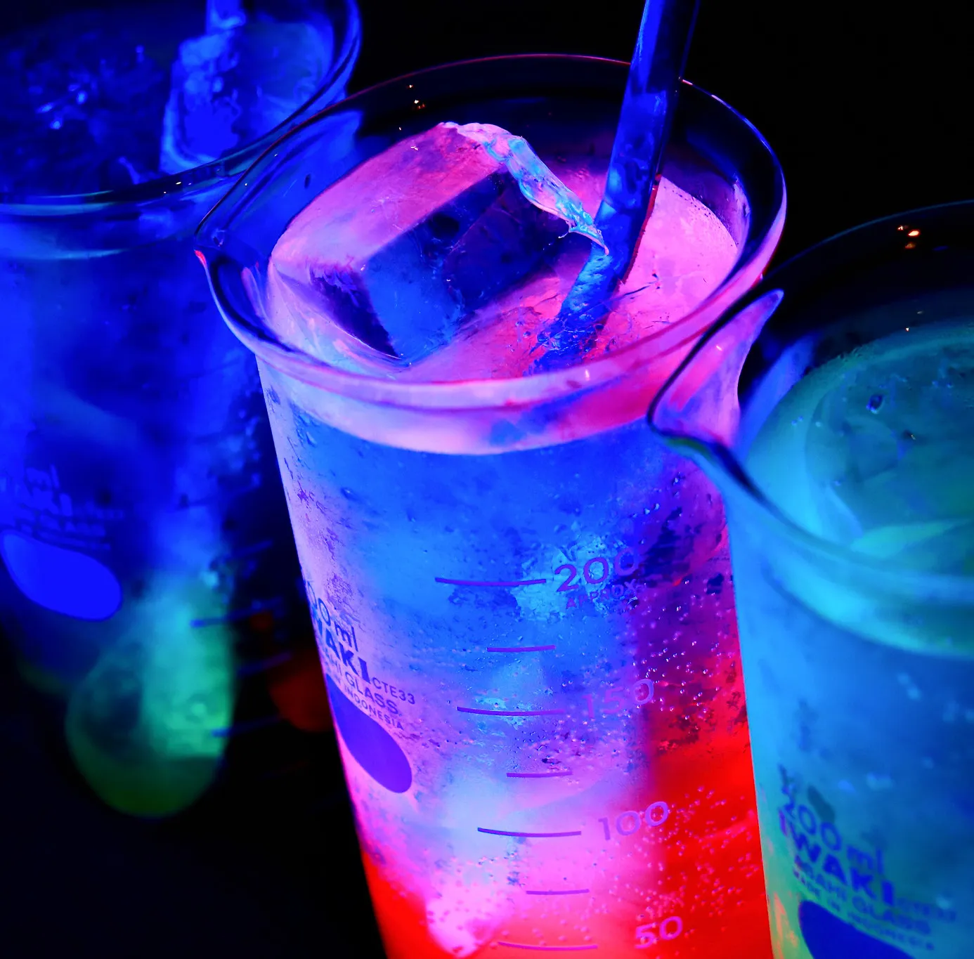 岡崎市のサイエンスバーのフラスコ