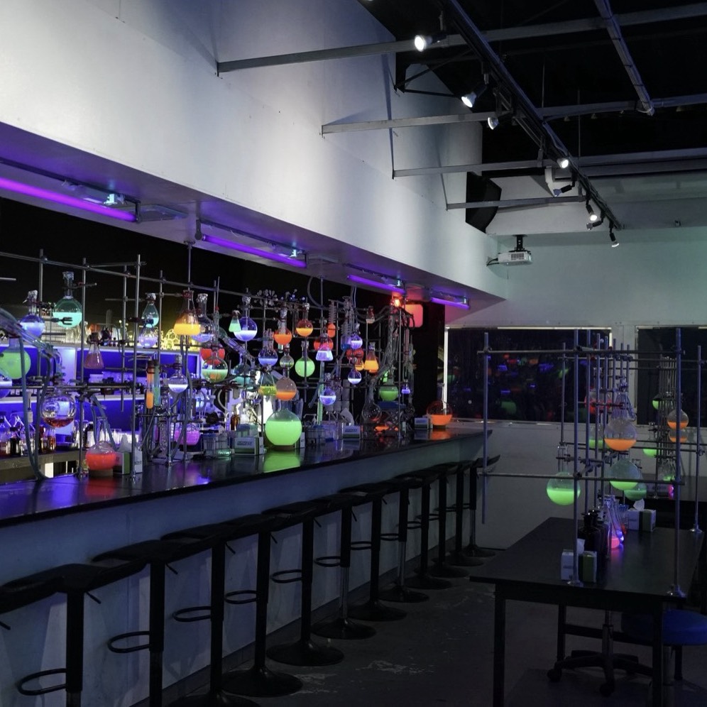 サイエンスバーの内観